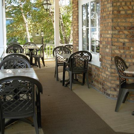 Chez Truchon Bistro-Auberge ラ・マルベー エクステリア 写真