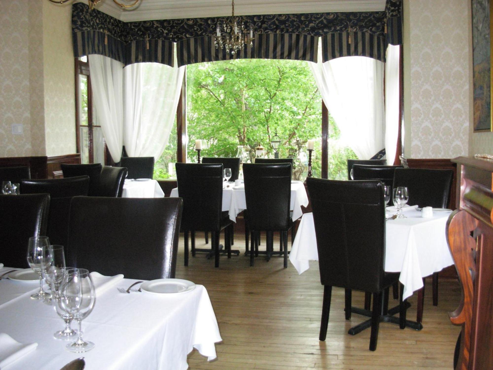 Chez Truchon Bistro-Auberge ラ・マルベー エクステリア 写真