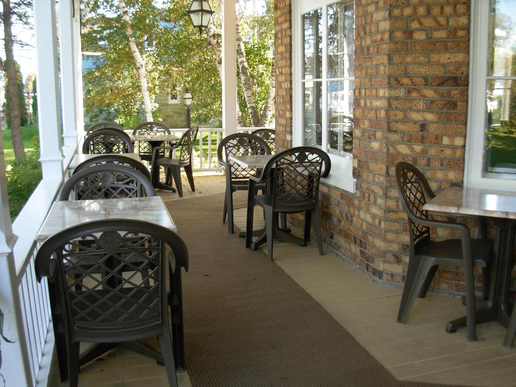 Chez Truchon Bistro-Auberge ラ・マルベー エクステリア 写真