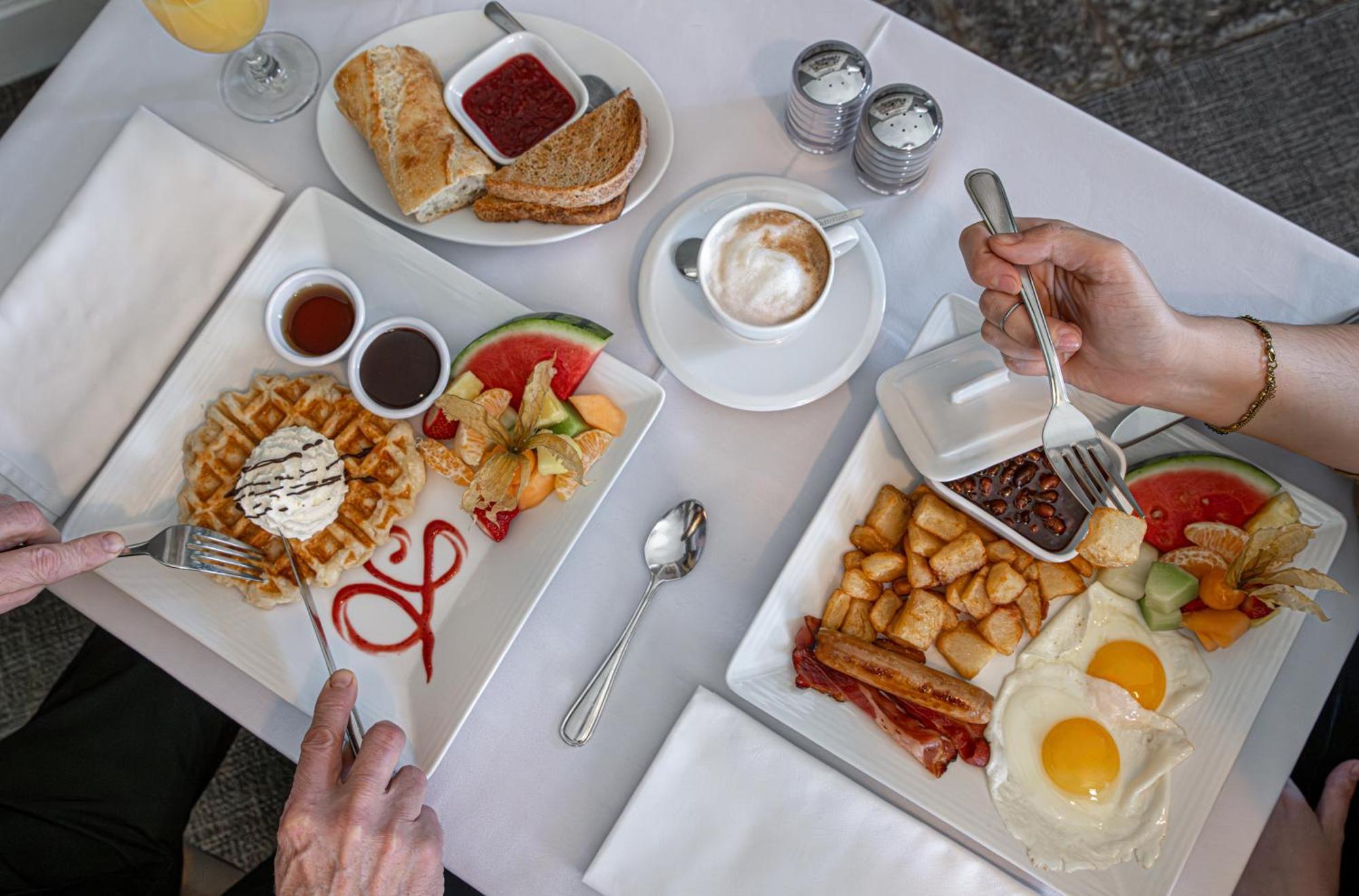 Chez Truchon Bistro-Auberge ラ・マルベー エクステリア 写真